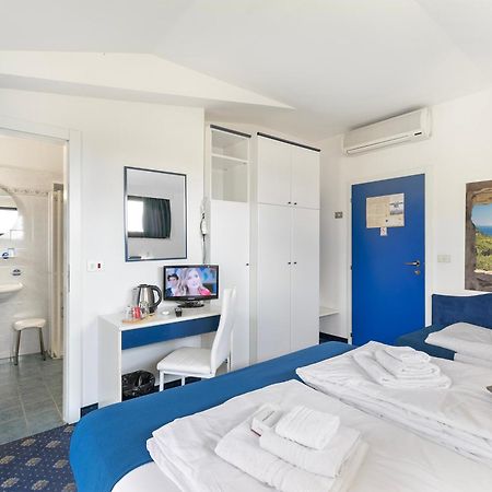 Bike Hotel Villa Maria Torbole Sul Garda Esterno foto