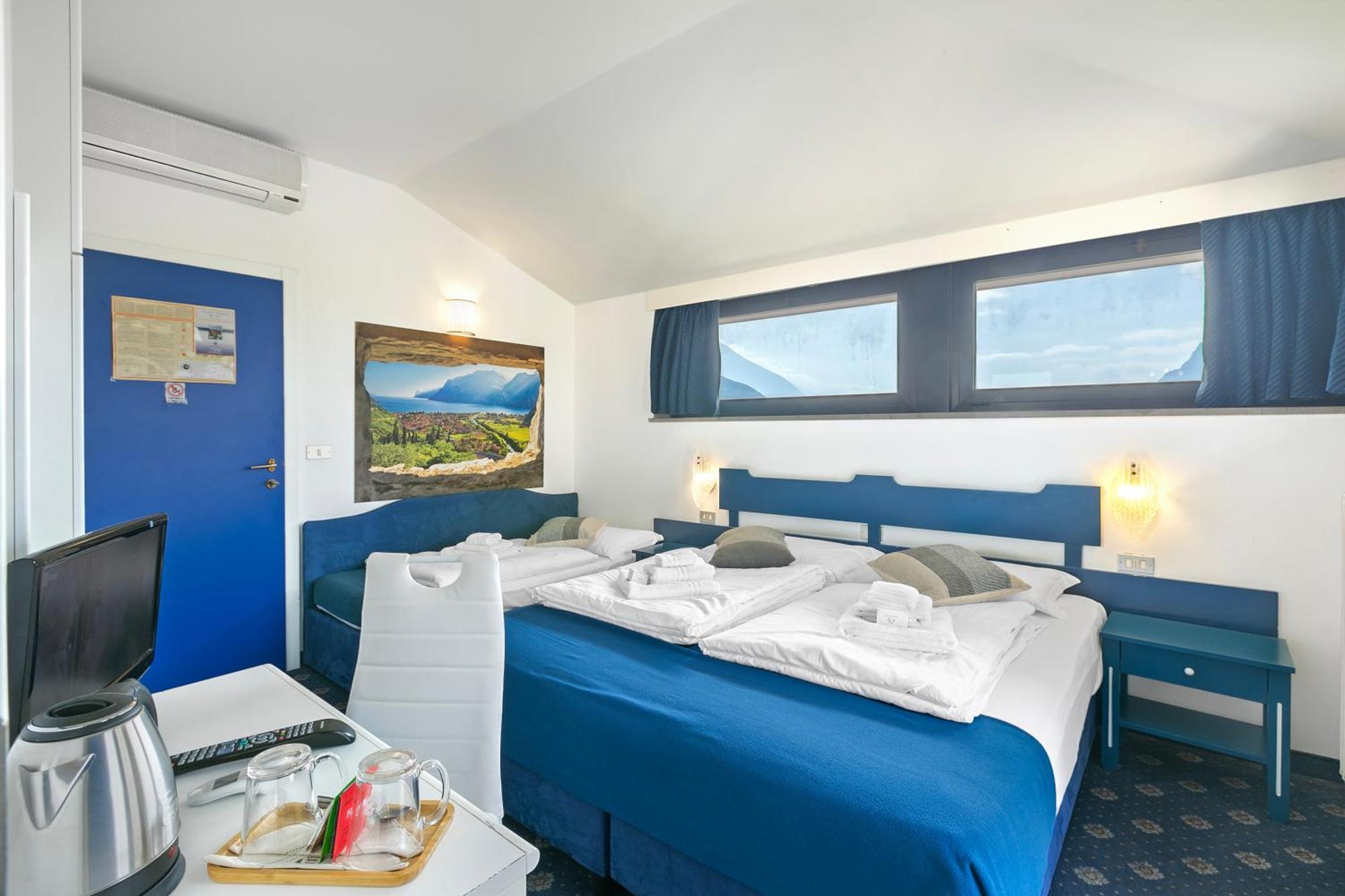 Bike Hotel Villa Maria Torbole Sul Garda Esterno foto
