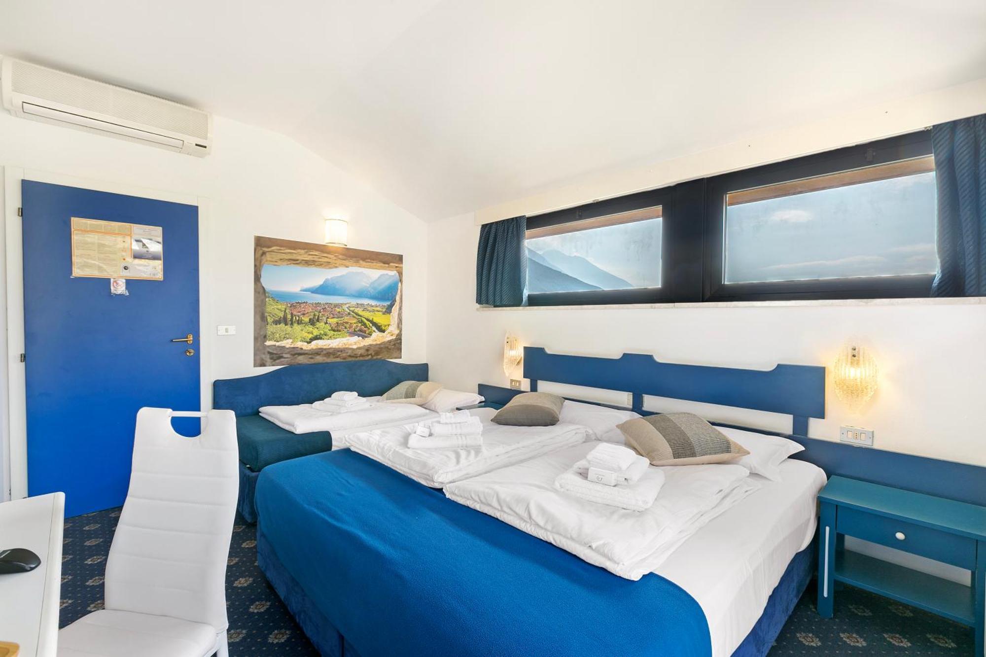 Bike Hotel Villa Maria Torbole Sul Garda Esterno foto