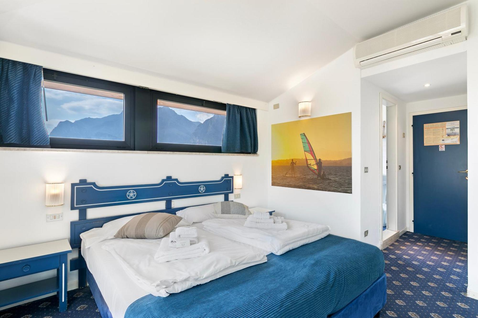 Bike Hotel Villa Maria Torbole Sul Garda Esterno foto