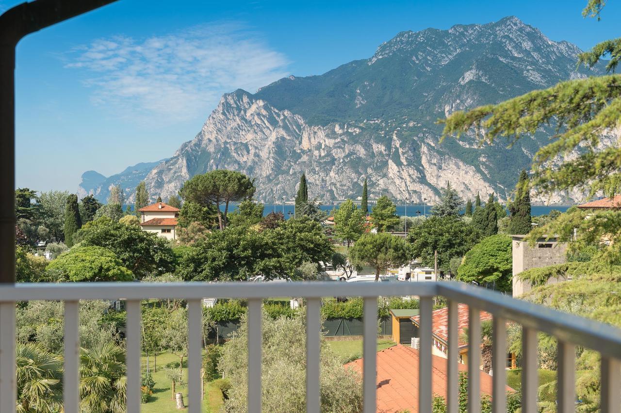 Bike Hotel Villa Maria Torbole Sul Garda Esterno foto